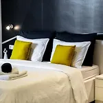 Paula Apartmán